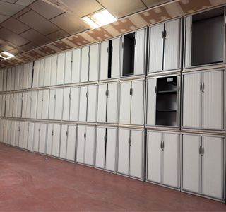 ARMARIOS METALICOS CON PUERTAS DE PVC. 130x90