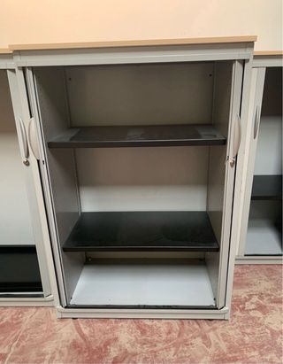 ARMARIOS METALICOS CON PUERTAS DE PVC. 130x90