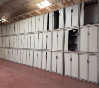 ARMARIOS METALICOS CON PUERTAS DE PVC. 130x90