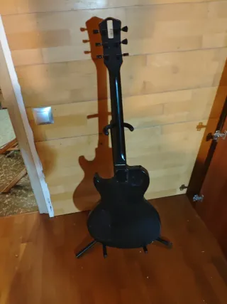 Guitarra Eléctrica Negra