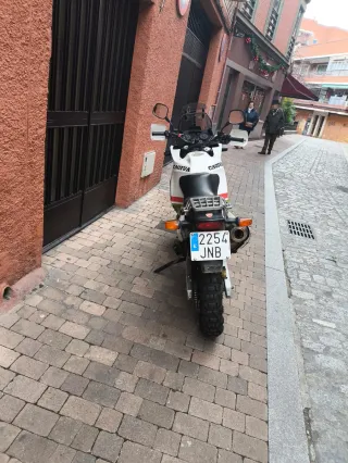 Cagiva 906 Elefante Lucky Explorer