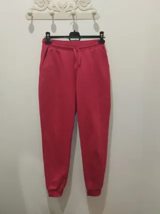 Pantalón chándal rojo Zara