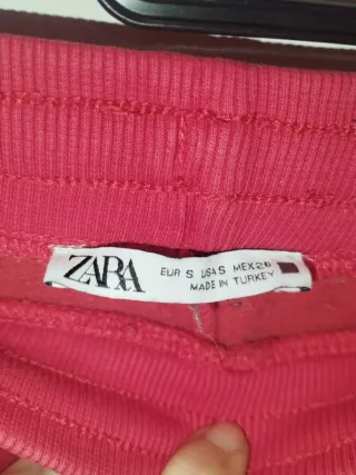 Pantalón chándal rojo Zara