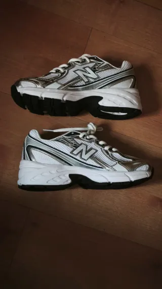 New Balance 740 Plata y Blanco