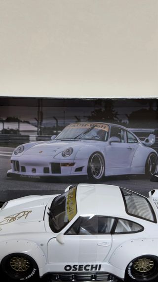 Porsche RWB 1/18 Firmado