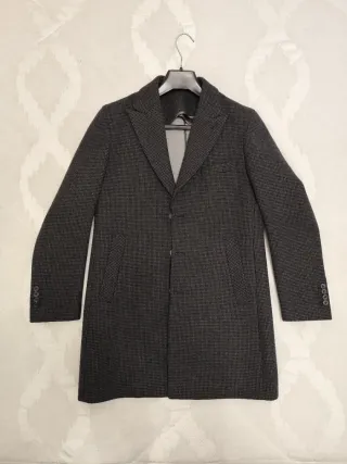 Cappotto uomo grigio e nero