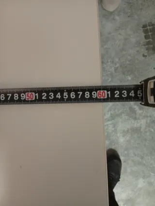 Mesa de oficina blanca