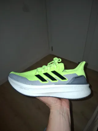 Adidas Ultraboost 5 Talla 43 Nuevas