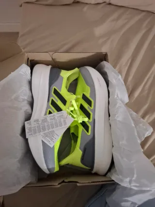 Adidas Ultraboost 5 Talla 43 Nuevas
