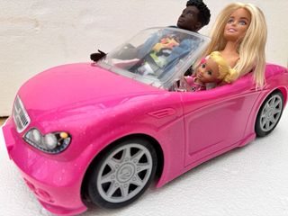 Coche Barbie Descapotable Rosa