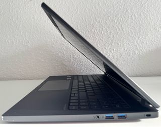 ACER TRAVELMATE P215 CORE I7 DOCEAVA GENERACION