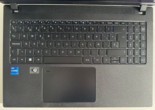 ACER TRAVELMATE P215 CORE I7 DOCEAVA GENERACION