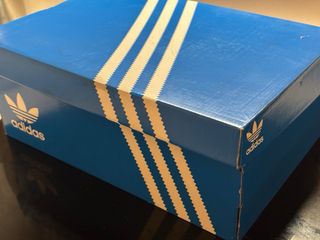 Adidas Campus 00s Rojas Especial enamorados 45 1/3