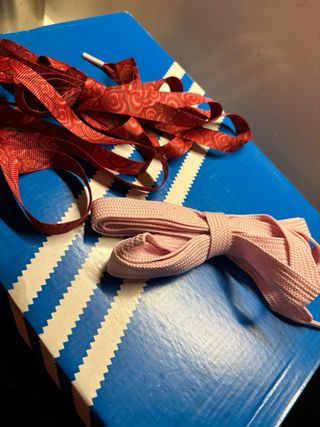 Adidas Campus 00s Rojas Especial enamorados 45 1/3