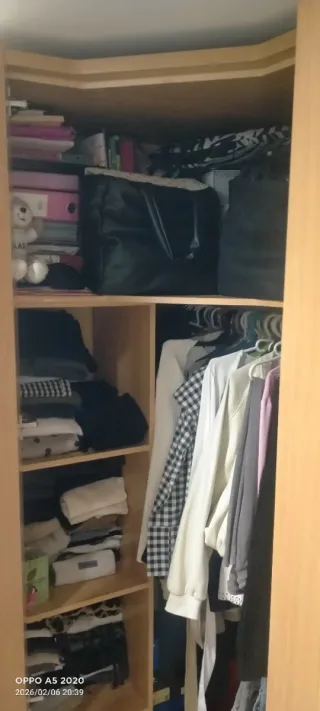 Armario rinconero madera beige