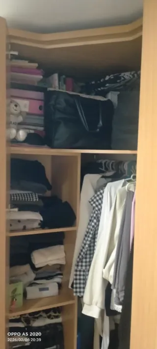 Armario rinconero madera beige