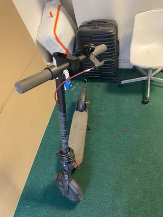 Patinete eléctrico en buen estado