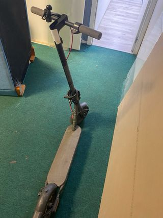 Patinete eléctrico en buen estado