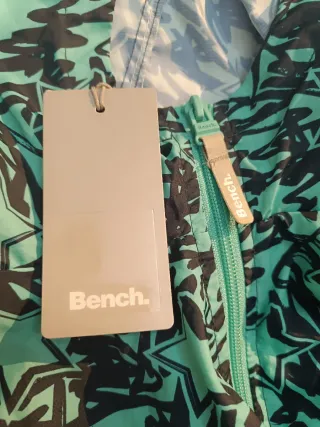 Cortavientos infantil estampado estrellas