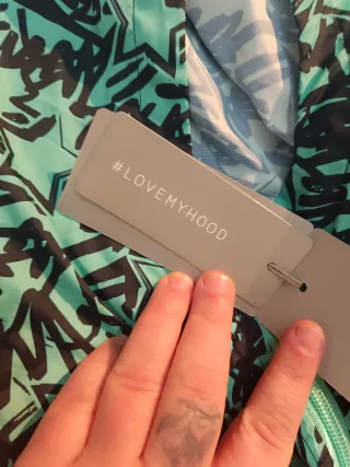 Cortavientos infantil estampado estrellas