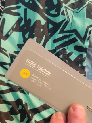 Cortavientos infantil estampado estrellas