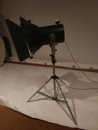 Flash y equipo de estudio fotográfico