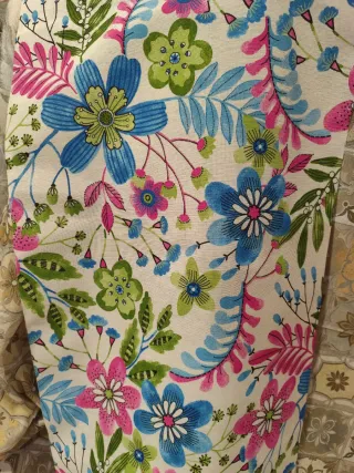 Telas de loneta con estampado floral