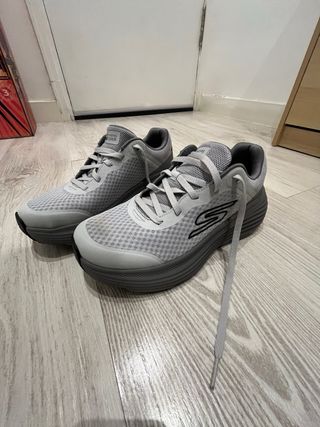 Zapatillas Skechers Max Cushioning Endeavou Gris