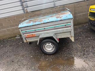 Remolque 750 kg con tapa con documentación