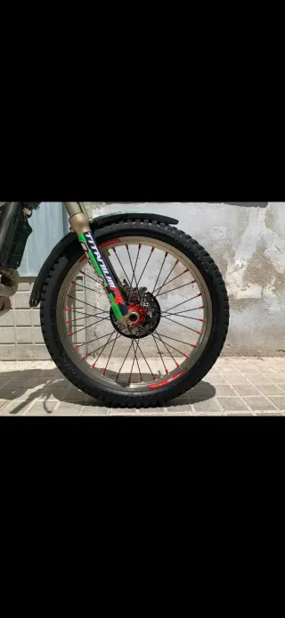 Moto trial vértigo titanium R