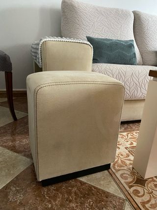 Sofá cheslong Beige y Gris.