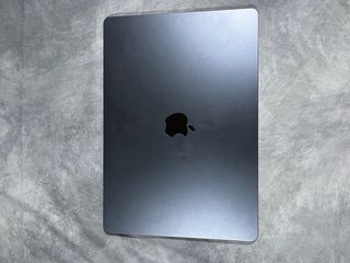 MacBook Air M3/15” 2024