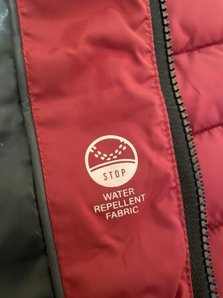 Chaqueta Pepe Jeans niño con capucha.