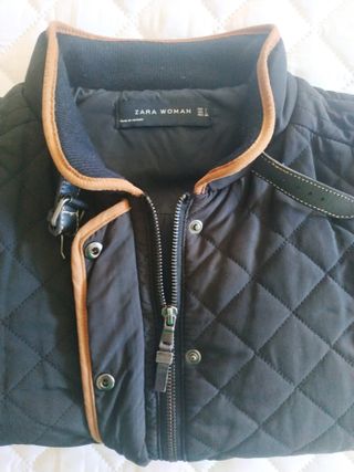 Cazadora acolchada Zara.