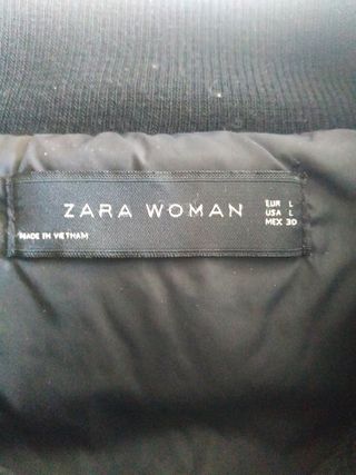 Cazadora acolchada Zara.