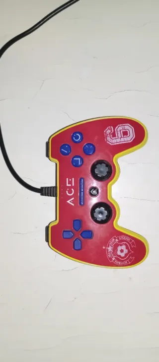 Consola PS3 con mando y 5 juegos