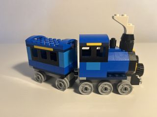 Tren y Coche Lego