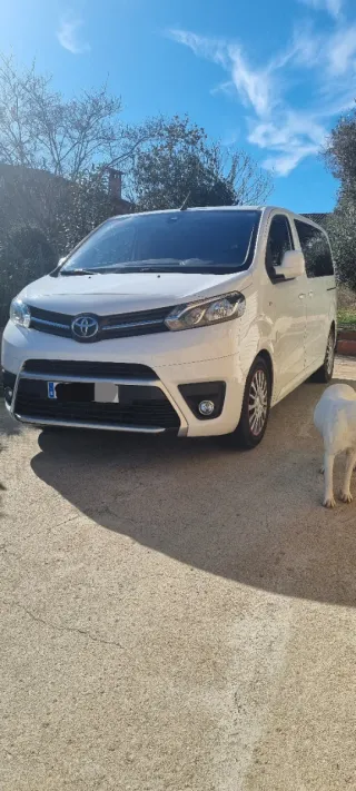 Toyota proace verso