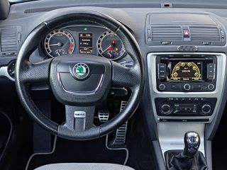 OCTAVIA RS COMBI CR 170 CV * 1 DUEÑO Y NACIONAL *