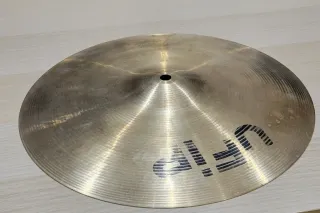 Hi-Hat 13" UFIP The Original B20 Envío OK