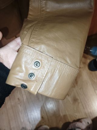 Chaqueta de cuero marrón