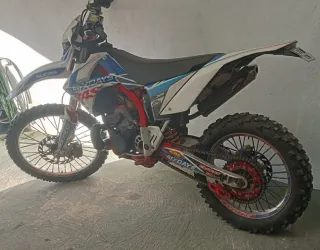 GAS GAS EX SIX DAYS Enduro Moto