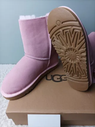 Bota UGG Rosa Cano Alto Laços Tam 38