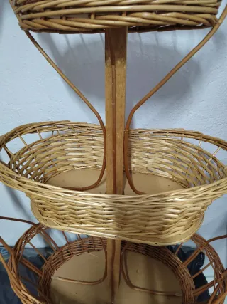 Cesta 3 Niveles Mimbre y Madera