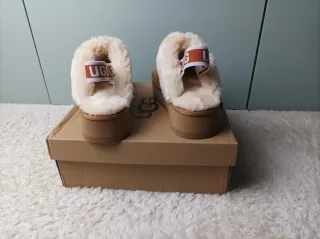 Botas UGG Funkietta Tam. 38