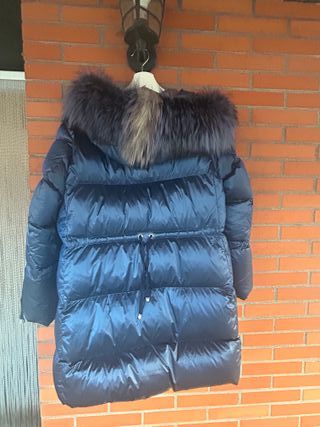 Plumífero Dichi Azul con Capucha de Pelo