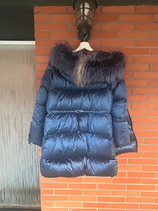 Plumífero Dichi Azul con Capucha de Pelo