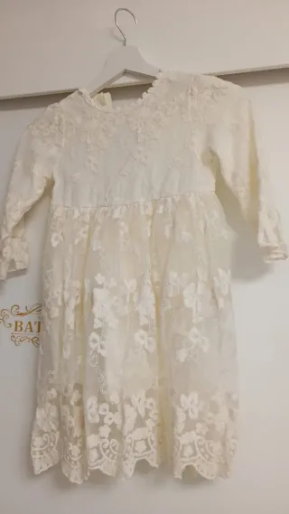 Vestidos de niña de encaje
