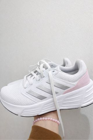 Zapatillas Adidas Mujer Blancas y Rosas