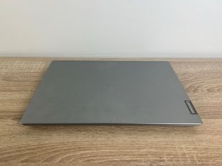 Potente Lenovo i7 10 gen | 12 GB | 1 TB |